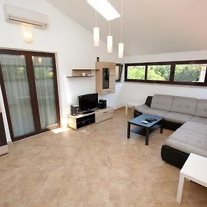 apartament-vv.pula-hotels.org/
